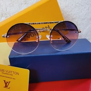 Louis Vuitton Round Sunglasses
